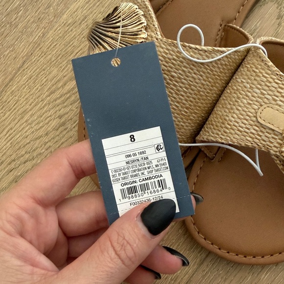 Universal Thread Nesryn Raffia Shell Ornament Slide Sandals - Picture 5 of 7